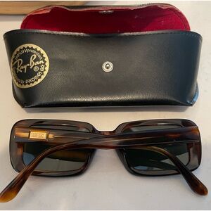 VINTAGE ORIGINAL RAY-BAN SUNGLASSES